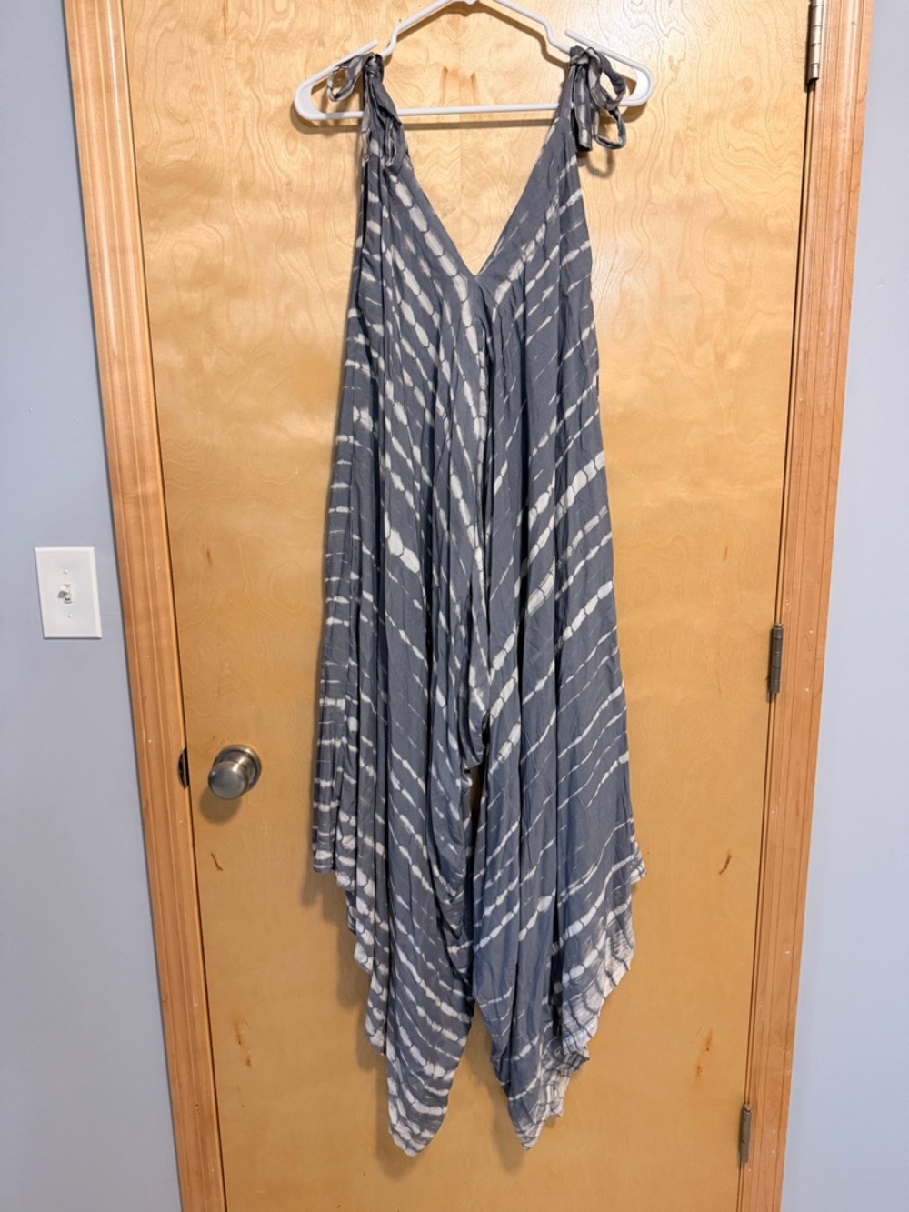 Gray Tie-Dye V-Neck adjustable Romper / jumper - Picture 6 of 7